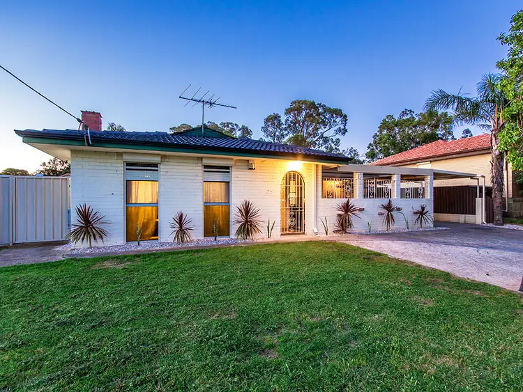 Second view of Homely house listing, 25 Barron Way, Orelia WA 6167