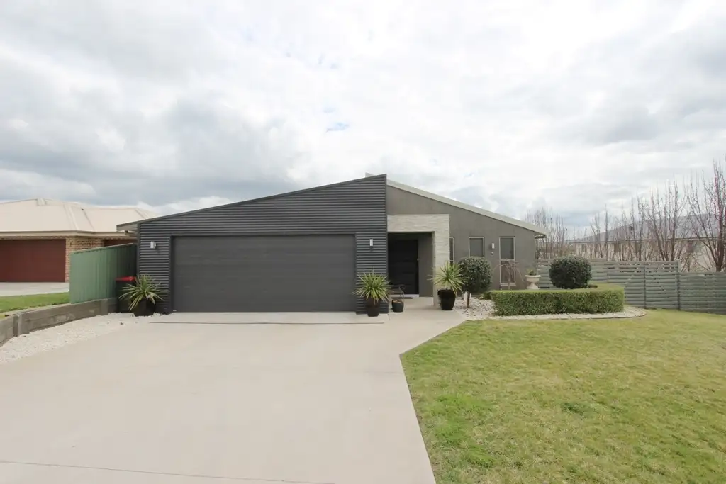 Main view of Homely house listing, 3 Freeman Circuit, Llanarth NSW 2795
