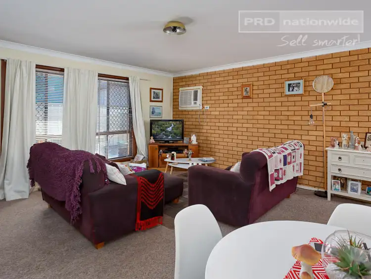 Second view of Homely unit listing, 4/46-48 Walana Crescent, Kooringal NSW 2650