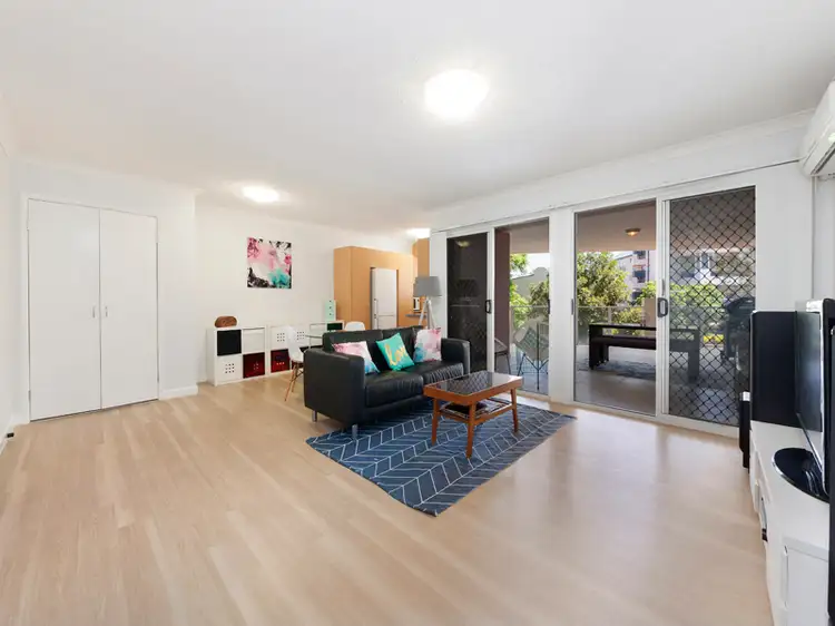 Fourth view of Homely unit listing, 3 / 275 Shafston Avenue, Kangaroo Point QLD 4169