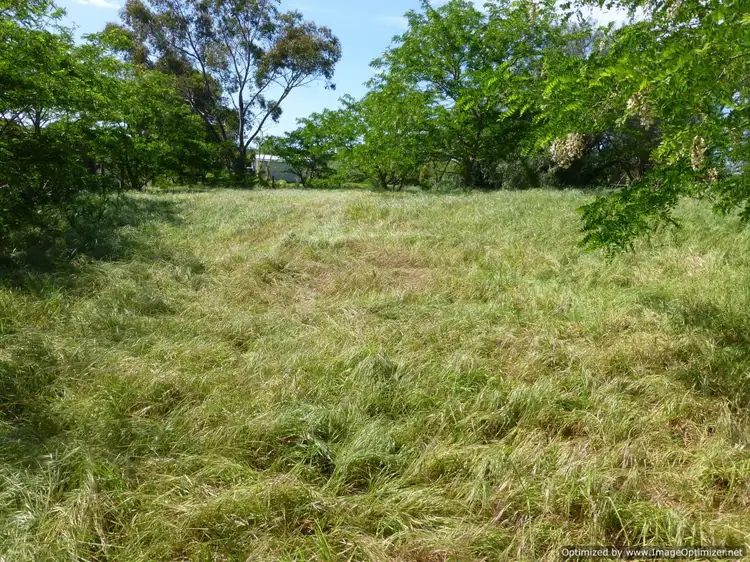 12 Le Grande Avenue, Hollands Landing VIC 3862