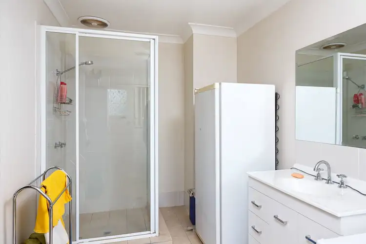 Sixth view of Homely house listing, 1/94 Urana Street, Turvey Park NSW 2650
