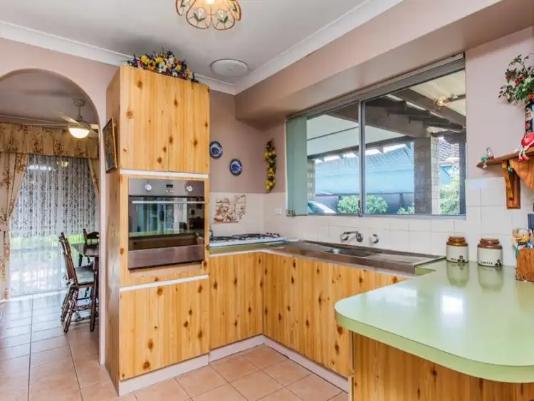 Fifth view of Homely house listing, 7 Ivanhoe Place, Gosnells WA 6110