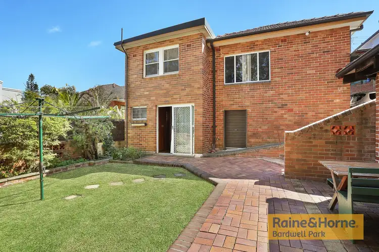 6 Canonbury Grove, Bexley North NSW 2207