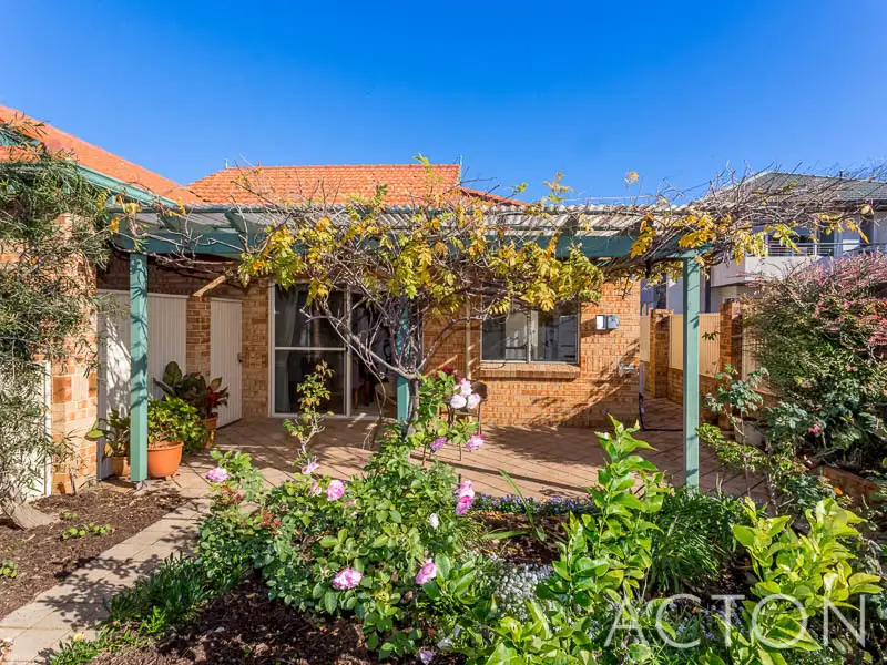 Main view of Homely villa listing, 5/131 Broadway, Nedlands WA 6009