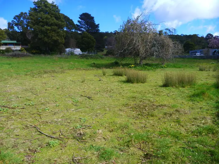 19 Douglas St, Beaconsfield TAS 7270