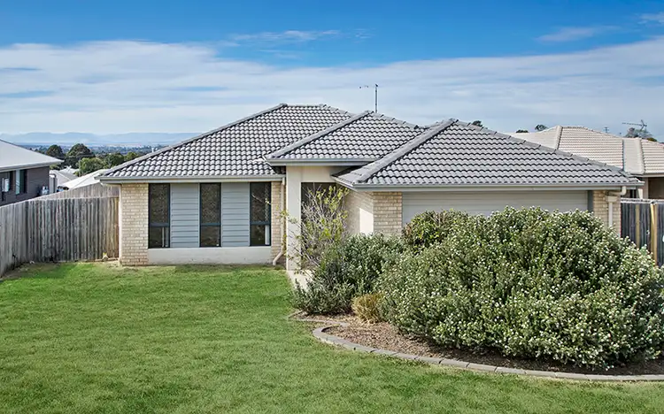 14 Capital Drive, Rosenthal Heights QLD 4370