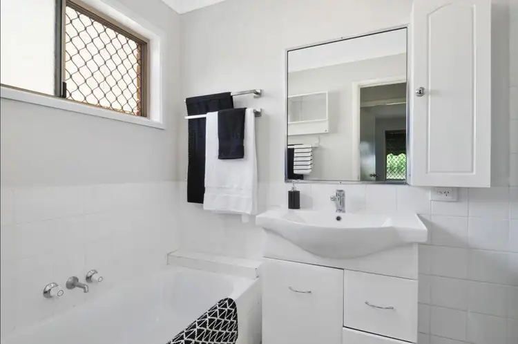 Sixth view of Homely semi-detached listing, 1 / 67 USHER AVE, Labrador QLD 4215