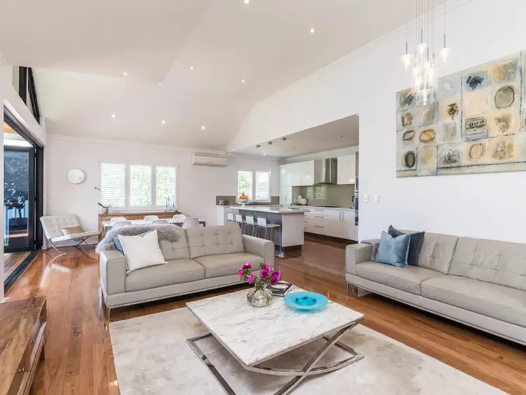 Sixth view of Homely house listing, 2 Teakwood Avenue, Woodlands WA 6018