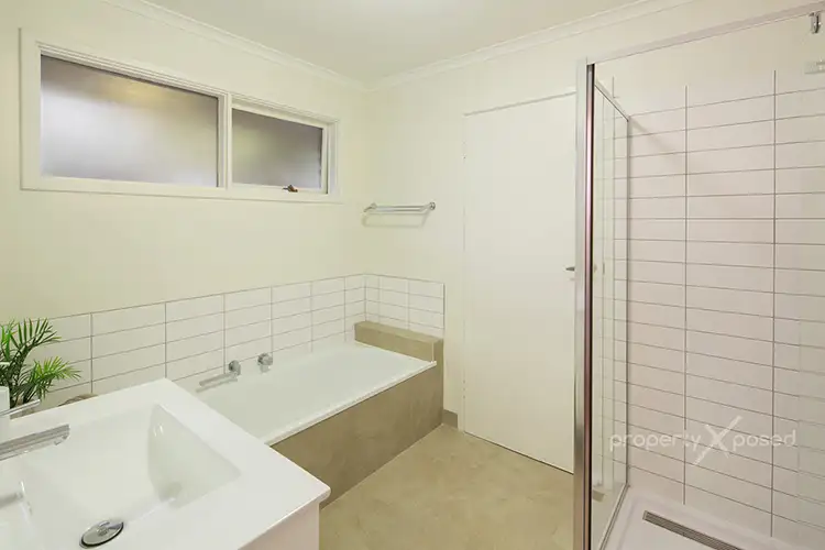Sixth view of Homely house listing, 7 Sherie Court, Keysborough VIC 3173