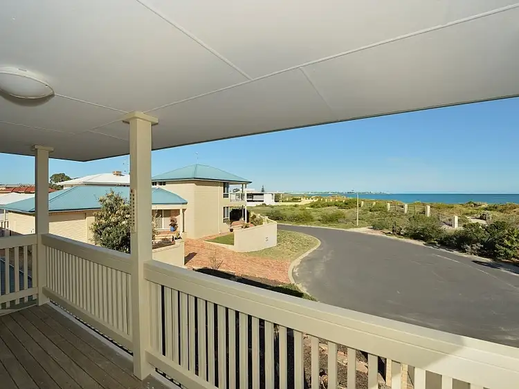 Fifth view of Homely house listing, 2 Petina Court, Silver Sands WA 6210