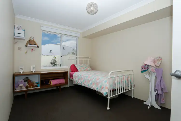 Fifth view of Homely house listing, 4 Korcula Court, Munster WA 6166