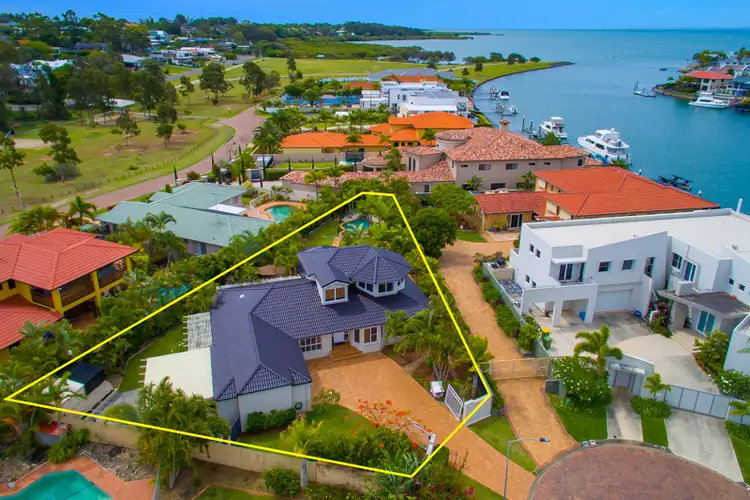 3 Medina Court, Ormiston QLD 4160