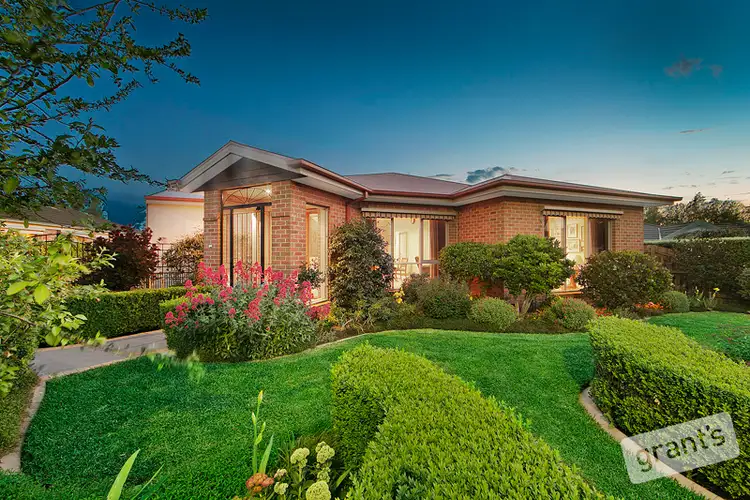 19 Milparinka Way, Berwick VIC 3806