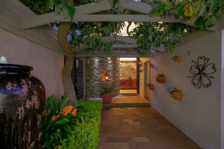 Fifth view of Homely house listing, 2 Mountview Place, Bilgola NSW 2107