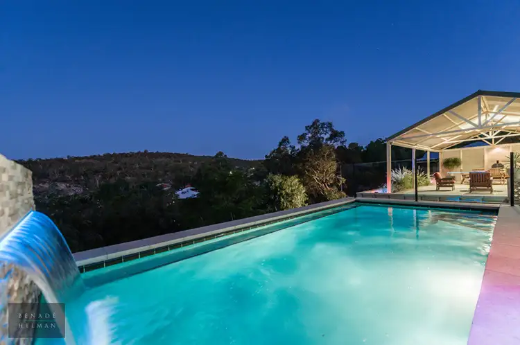 8 Parkway, Swan View WA 6056