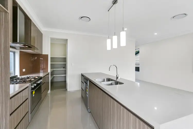 Sixth view of Homely house listing, 131 HENRY STREET, Wynnum QLD 4178