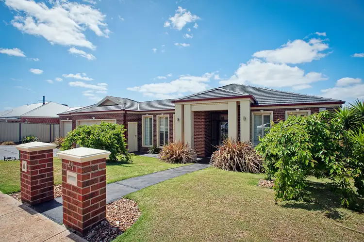 41 Grantleigh Drive, Bacchus Marsh VIC 3340