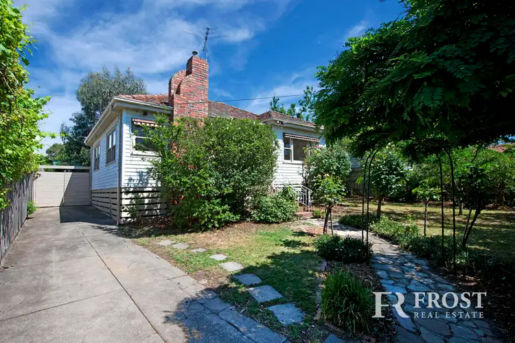 9 Peters Street, Watsonia VIC 3087