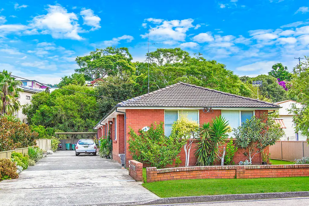 Main view of Homely unit listing, 2/5 Victory Parade, Tascott NSW 2250