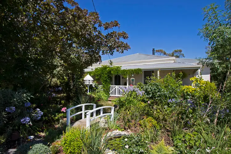 Main view of Homely house listing, 10 Roy Street, Loch VIC 3945