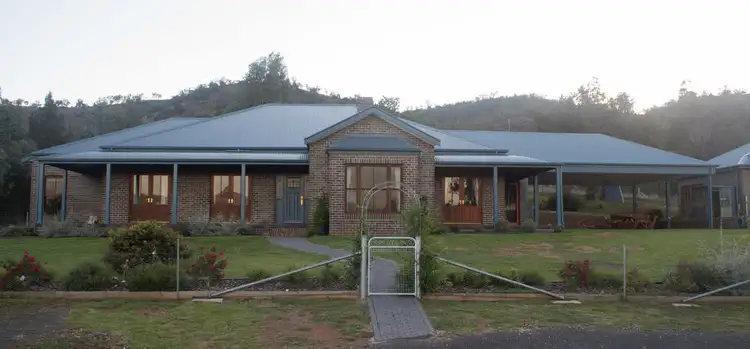 86 Catherine Way, Tamworth NSW 2340