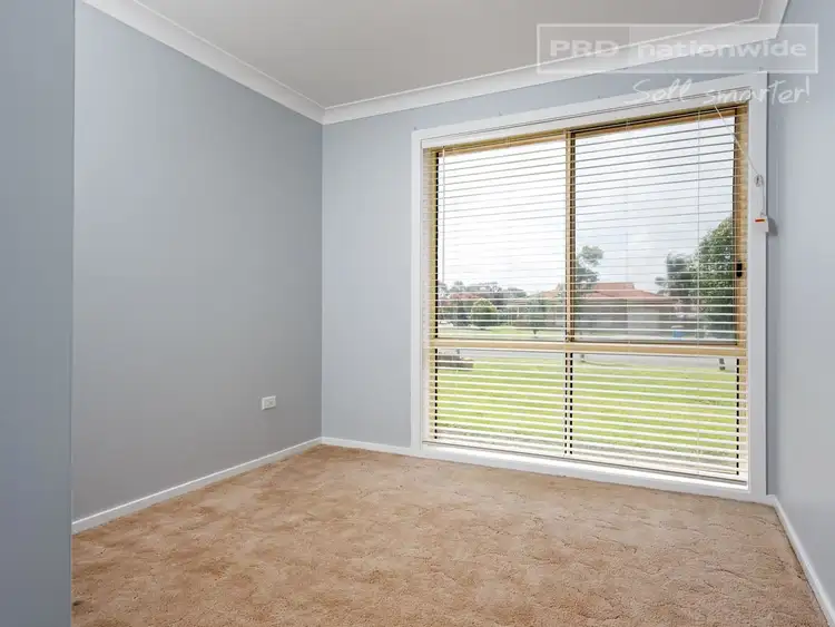Fourth view of Homely house listing, 18 Yentoo Drive, Glenfield Park NSW 2650