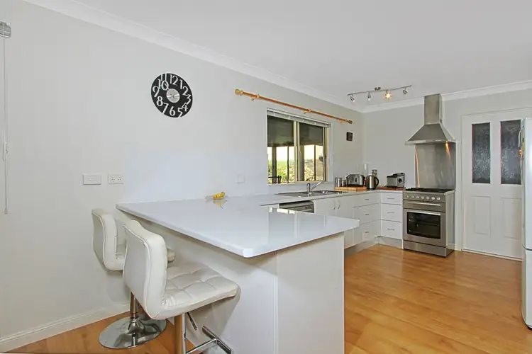 Sixth view of Homely house listing, 7 Osprey Place, Surfside NSW 2536