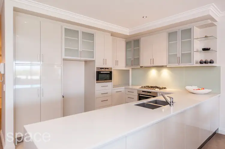 Fifth view of Homely apartment listing, 3/105 Bindaring Parade, Claremont WA 6010