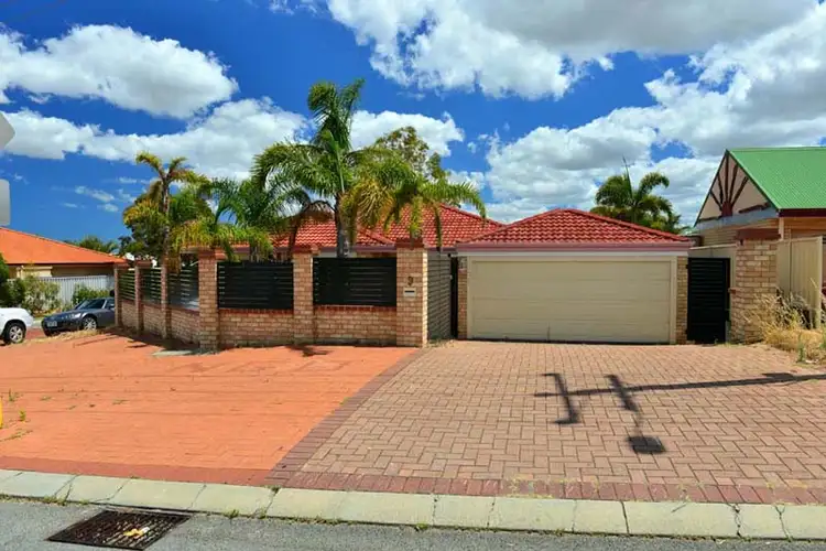 9 Berkley Road, Marangaroo WA 6064