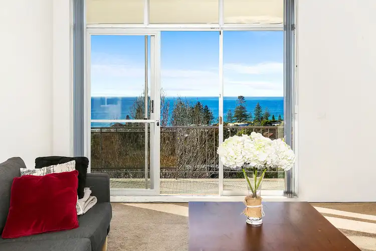 Second view of Homely unit listing, 10/14 Graylind Close, Collaroy NSW 2097