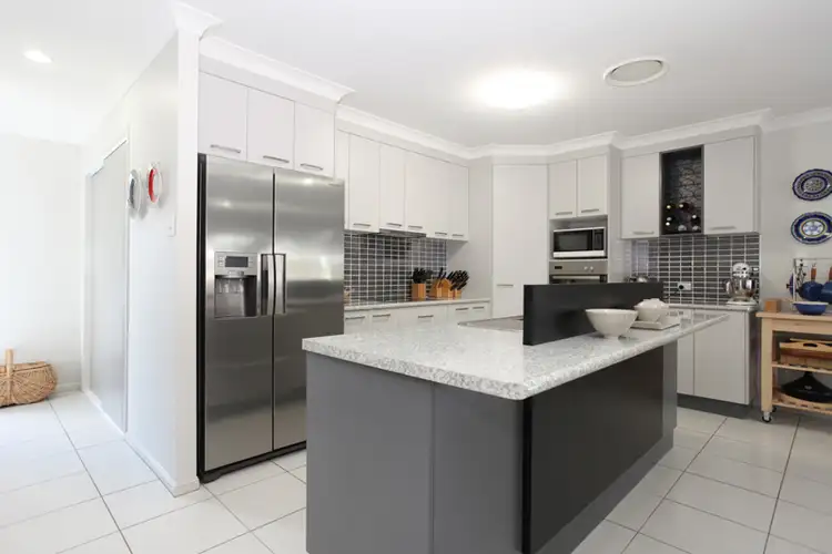 61 Gingham Street, Glenella QLD 4740