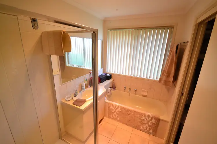 Sixth view of Homely unit listing, 1/6 Hawker Gardens, Berwick VIC 3806