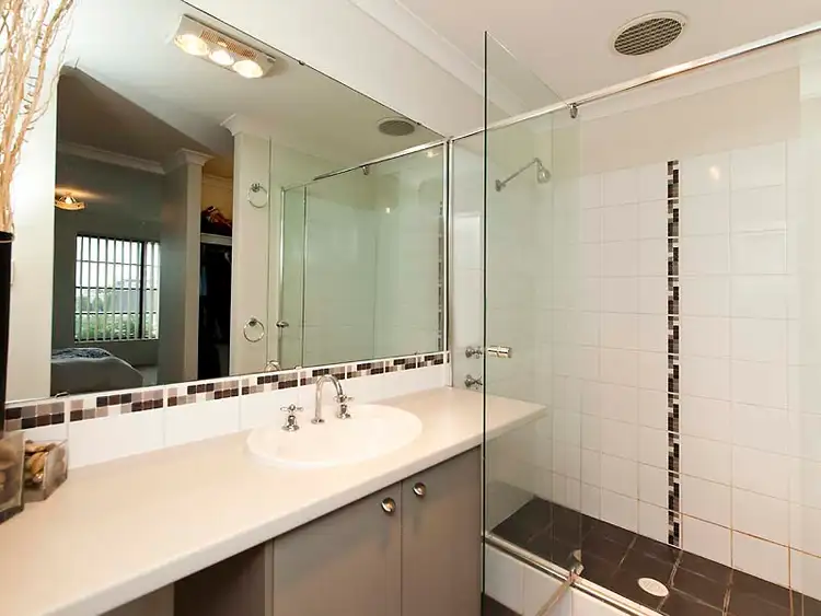 Sixth view of Homely house listing, 1 Portland Way, Ridgewood WA 6030