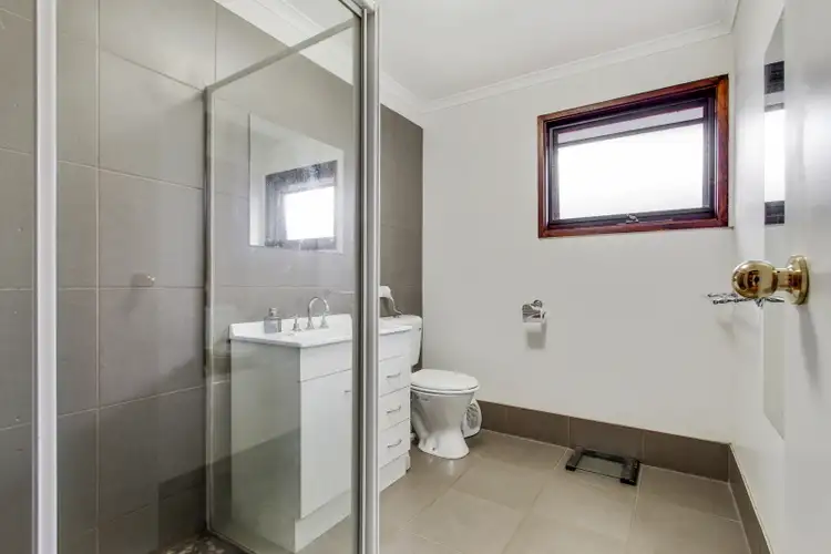 Sixth view of Homely house listing, 10 Ulric Court, Frankston VIC 3199