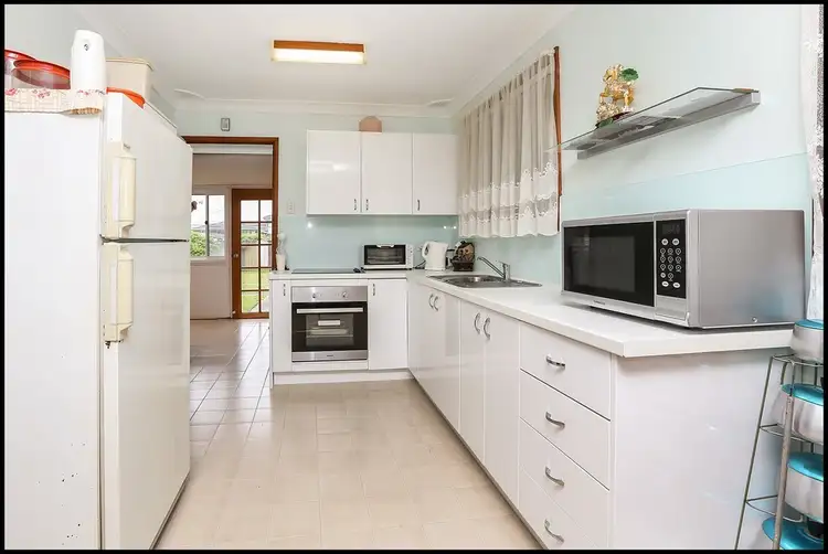 Main view of Homely house listing, 105 Laelana Avenue, Budgewoi NSW 2262