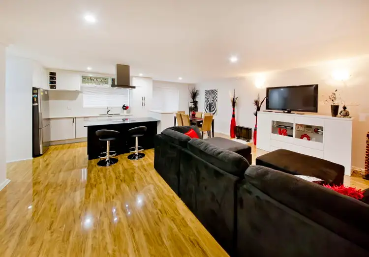 40 Crowhurst Way, Morley WA 6062