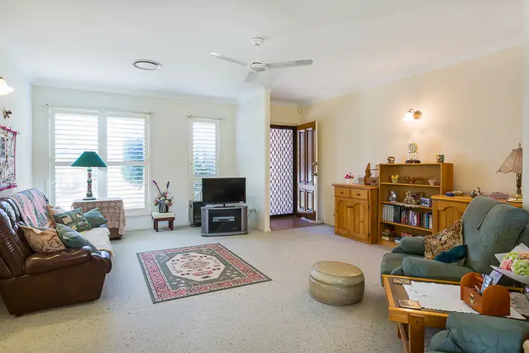 Second view of Homely house listing, 5 Renee Close, Lake Haven NSW 2263