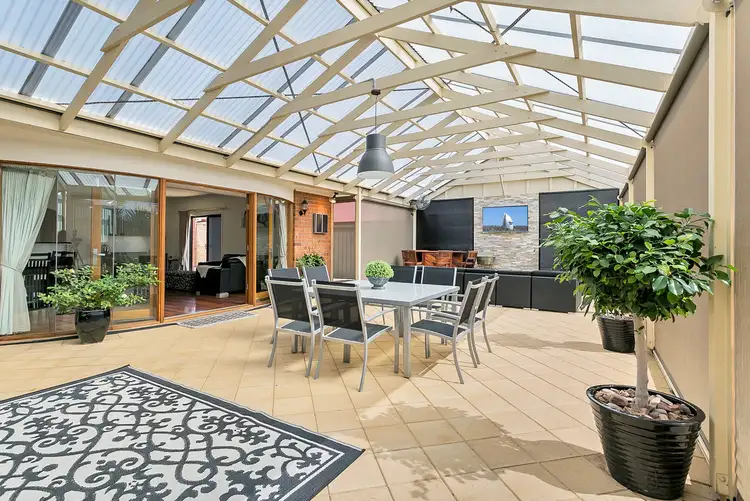 7 Nevarc Mews, Hallett Cove SA 5158