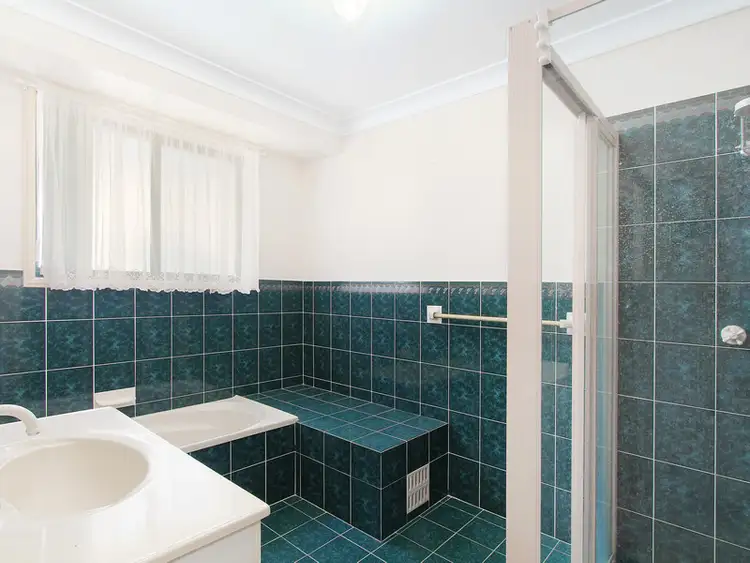 Fifth view of Homely house listing, 6 Bradley Place, Tamworth NSW 2340