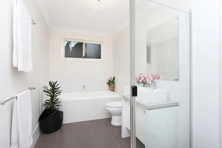 Fourth view of Homely semi-detached listing, 21 Conway Avenue, West Hoxton NSW 2171
