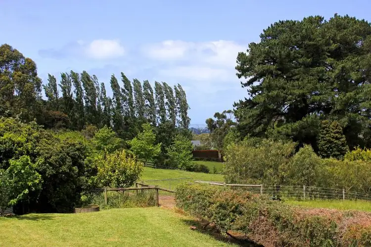 7 Callanans Road, Red Hill South VIC 3937