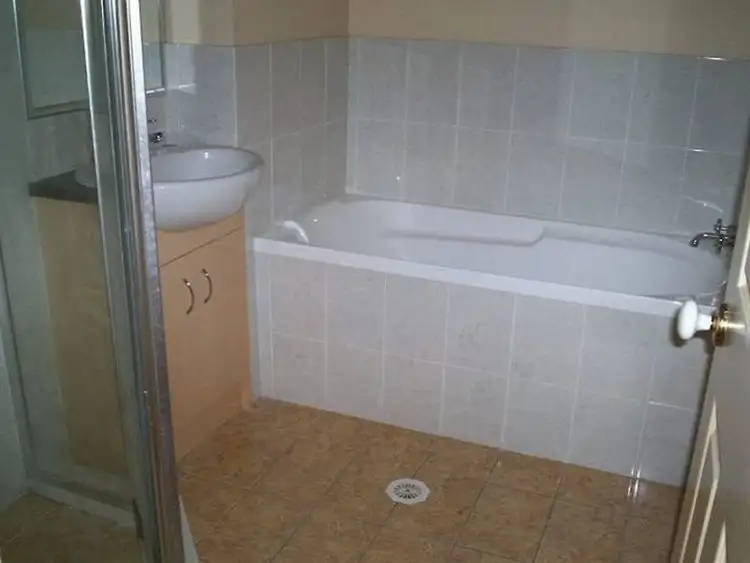 Sixth view of Homely unit listing, 8/25 Chester Terrace, Southport QLD 4215