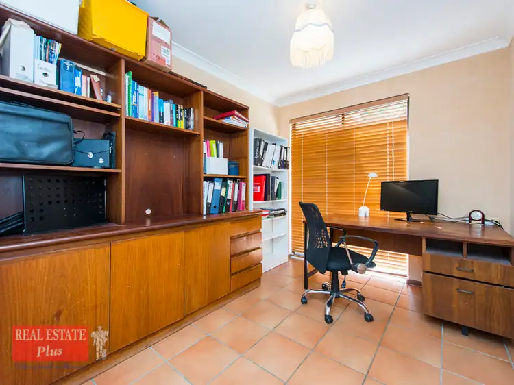 Fifth view of Homely house listing, 2 Berrima Court, Glen Forrest WA 6071