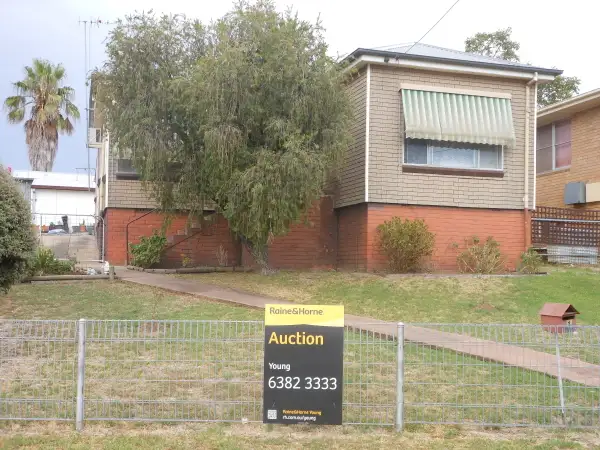 1 Lansdowne, Young NSW 2594