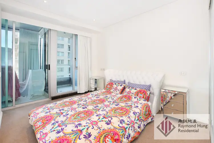 Third view of Homely apartment listing, 4202/91-93 Liverpool St, Sydney NSW 2000