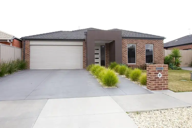 Main view of Homely house listing, 10 Weight Close, Horsham VIC 3400