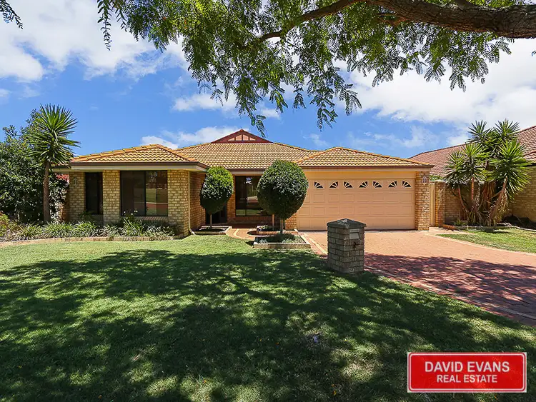 2 Kirkham Lane, Carramar WA 6031