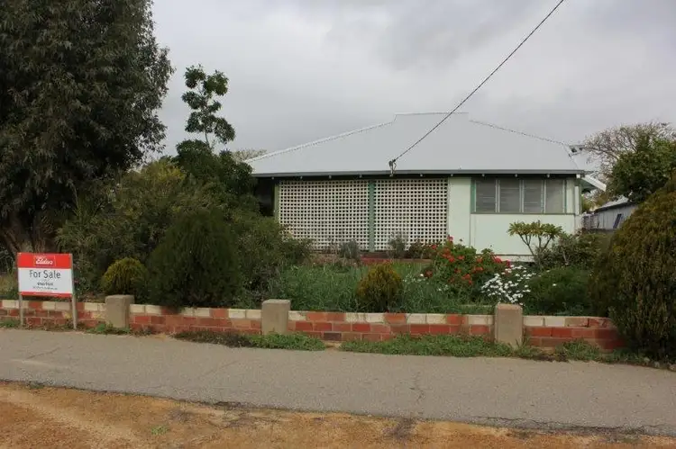 29 Cunningham Street, Merredin WA 6415