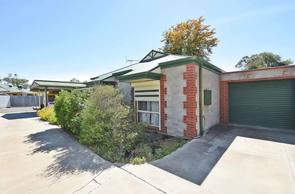 Main view of Homely unit listing, 1/99 Cadell Street, Wentworth NSW 2648